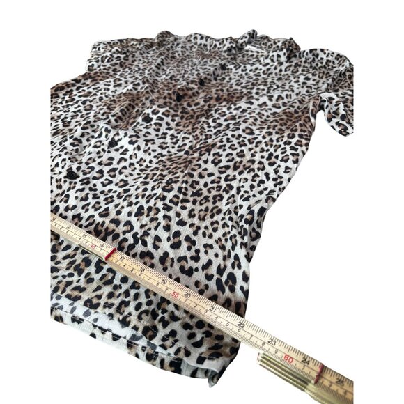 PacSun Womens Leopard Print Button-Up Shirt Blouse M Rayon - Picture 8 of 9